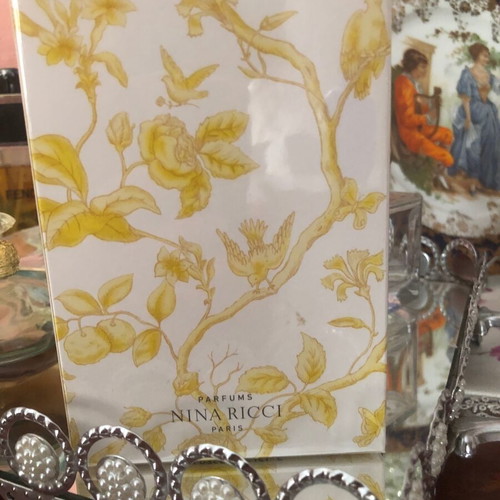 Nina Ricci limited edition perfume new, sealed packaging