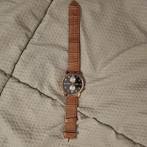 Thebez Quartz T881 wristwatch like new with brown leather strap