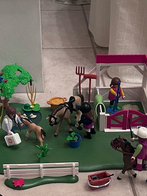 Playmobil Horse Care Station like new