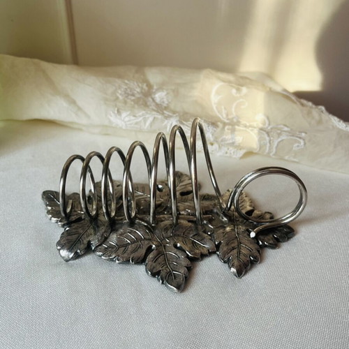 James Dixon & Sons Victorian Toast Rack EPBM like new, 6 slots