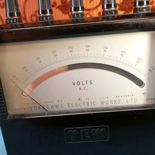 Analog voltmeter up to 500 Volt Made Japan like new