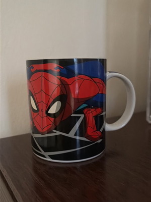 Spiderman Mug like new with minor interior cracks