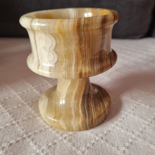Alabaster vase like new