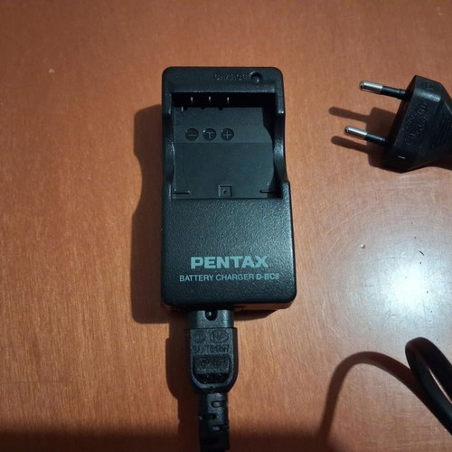 Pentax Battery Charger D-BC8 like new, genuine with power cable