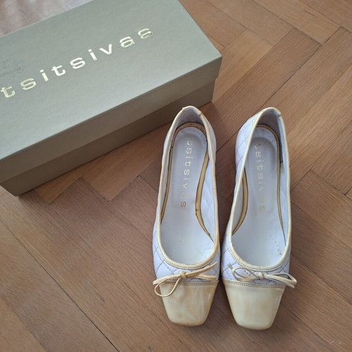 Tsitsivas leather ballerina shoes size 35, white and yellow