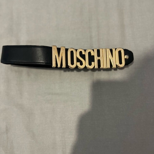Moschino belt black like new, sizes 100 and 105