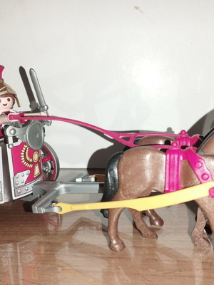 Playmobil Roman chariot used with one extra figure