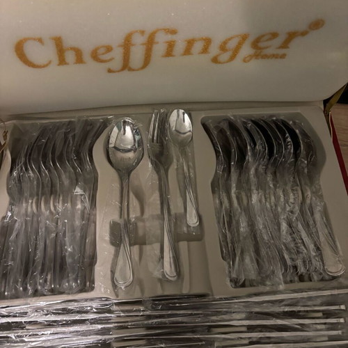 Комплект прибори Cheffinger от неръждаема стомана нов с калъф