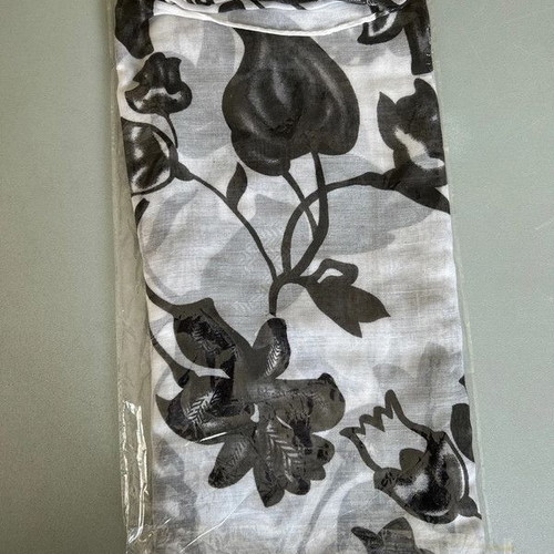 Women's scarf new, white and black