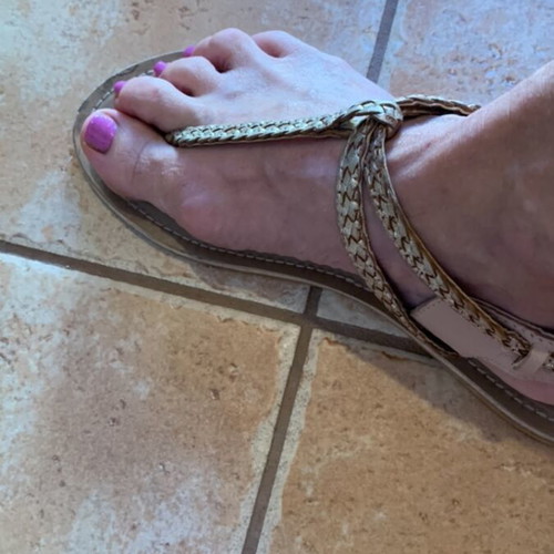 Accessorize gold leather sandals, size 38