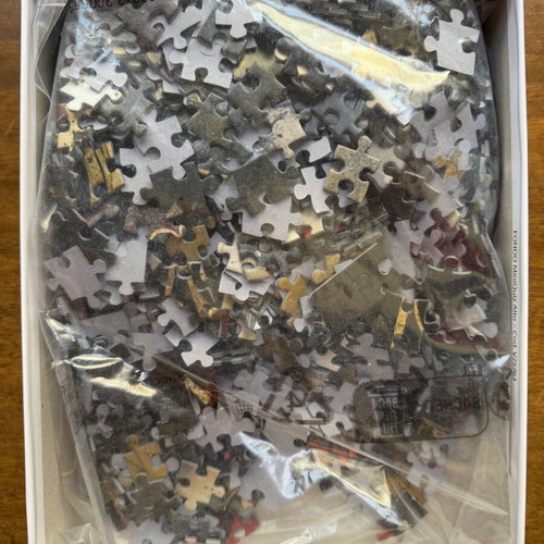 Puzzle The Nun 2 Valak 1000 Pieces Clementoni Like New
