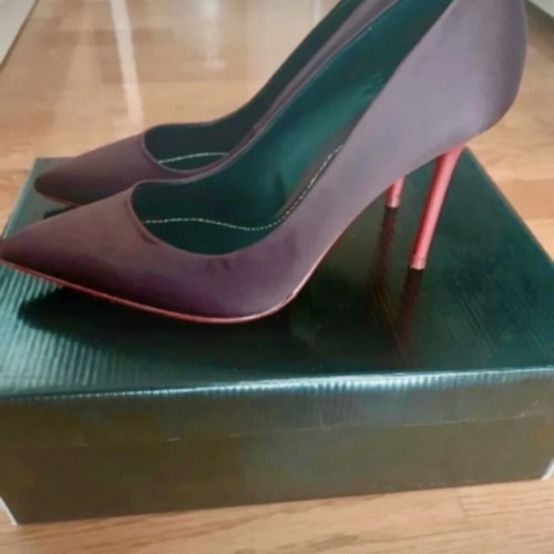 Zara heels new, size 37, eggplant color with red detail