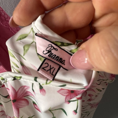 Nightdress new, white and pink, size XXL