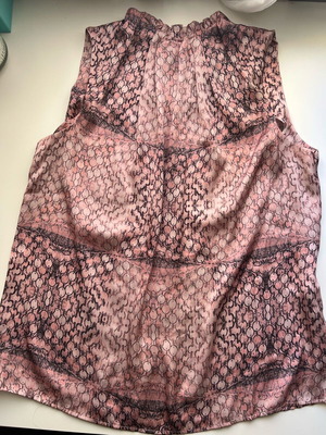 Μπλούζα Benetton αμάνικη μέγεθος M σαν καινούργια, γκρι και ροζ