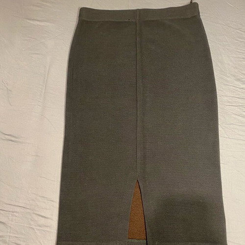 Attrattivo pencil skirt ribbed in cypress, like new