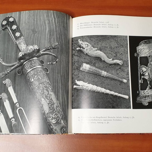 Jagdwaffen 1976 antique hunting weapons album used