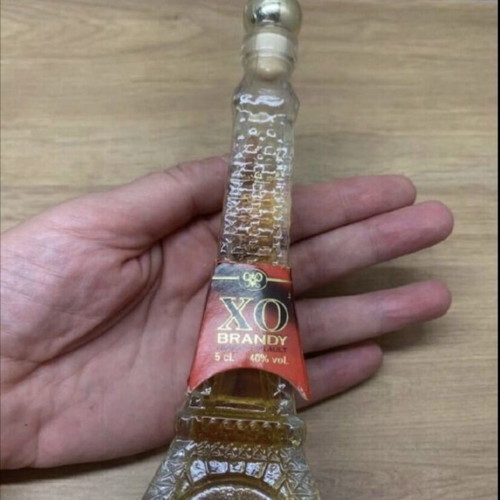 Xo Brandy Eiffel Tower 5cl collectible new