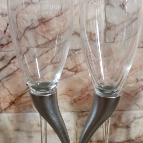 Moet and Chandon champagne glass sets like new, 2 sets