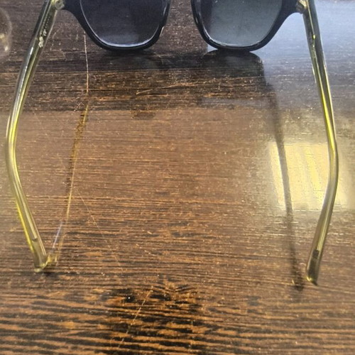 Ojo sunglasses like new
