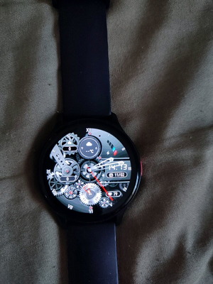 Senbono MAX11 smartwatch like new with 1.43" AMOLED display