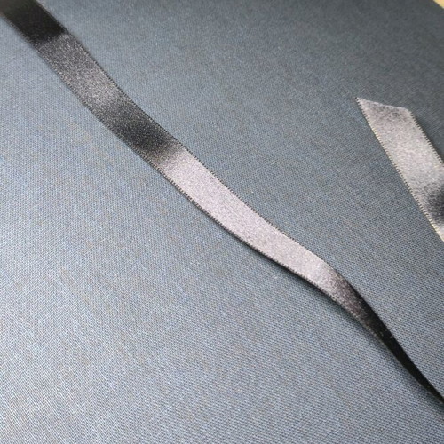 Bank of Greece Ta Ktiria book like new in luxury packaging