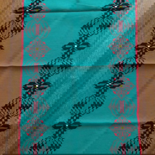 Σετ 2 κεντημένα καρέ σταυροβελονιάς με χειροποίητη πλεκτή δαντέλα, καινούργια