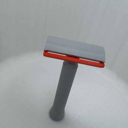 3D Safety Razor like new for traditional shaving