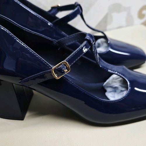 Mary Jane patent leather shoes new, low heel, size 38, dark blue