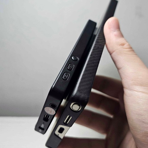 Wireless MagSafe Mini Display like new for Selfies and Reels