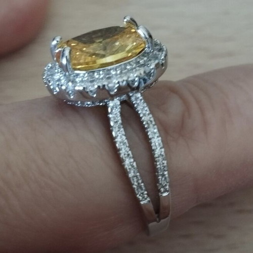Elegance luxury stone ring, yellow and silver