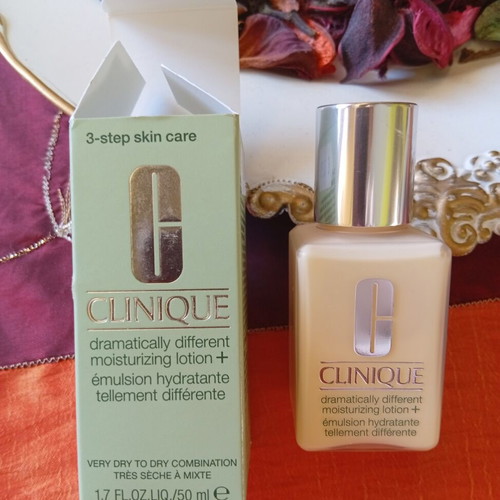 Clinique Dramatically Different Moisturizing Lotion 50 ml new