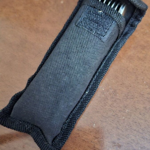 Multitool pocket knife like new with fabric belt pouch