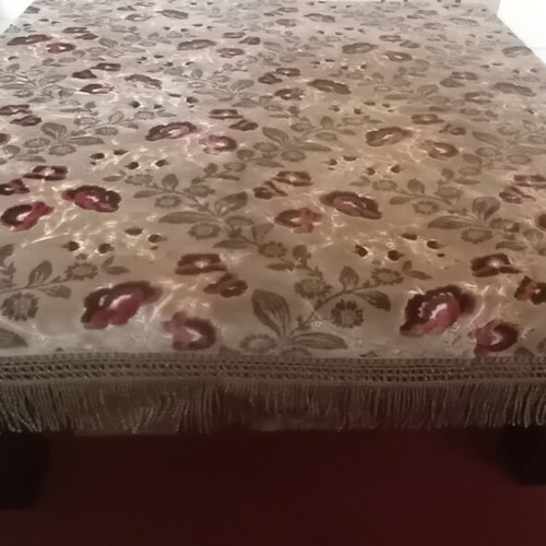 Vintage βελούδινο τραπεζομάντηλο 140x140 ανάγλυφο σαν καινούργιο