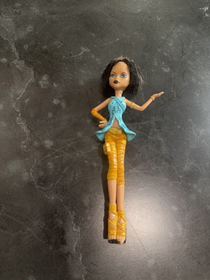 Monster High Cleo doll slightly trimmed, used