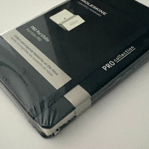 Moleskine PRO Portfolio 9x14 cm black with 6 compartments new