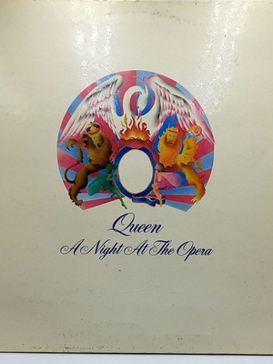 Queen A Night At The Opera vinyl record like new, rock