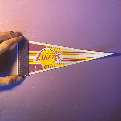 L.A Lakers fabric pennant like new, authentic NBA souvenir