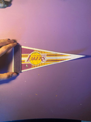 L.A Lakers fabric pennant like new, authentic NBA souvenir