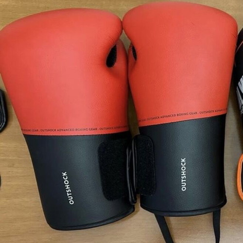 Boxing gloves used, 2 pairs with free Venum wraps