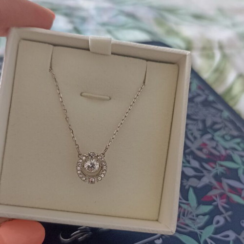 Swarovski Dancing Crystal Necklace new, silver
