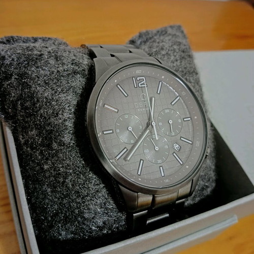 Obaku and Q&Q watches like new, men's, gray