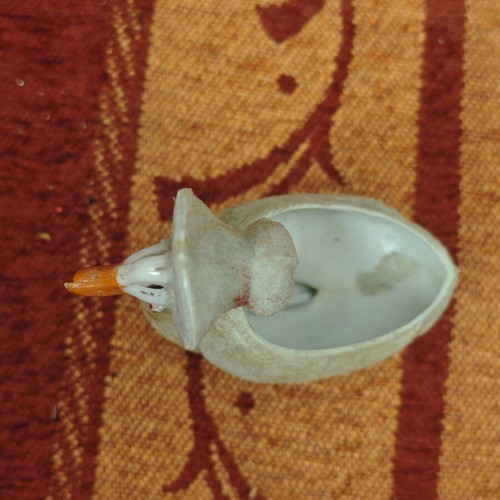 Decorative table bird used