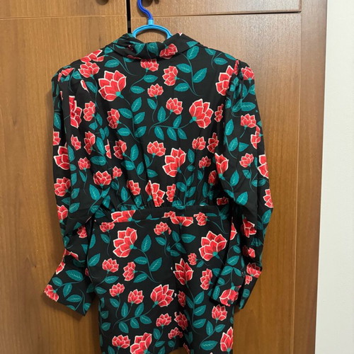 Karavan dress Large like new, black with belt and button design