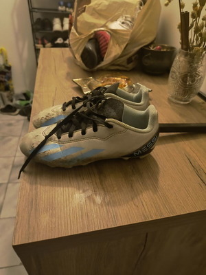 Adidas Athletic Football Shoes used, size 34, gray and blue