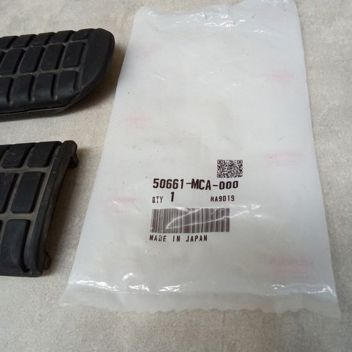 Super Cub Honda footrests 1990s moped motorcycle like new, pack of 2 authentic