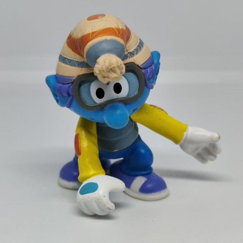 Smurf Skiier Figure Peyo like new, collectible