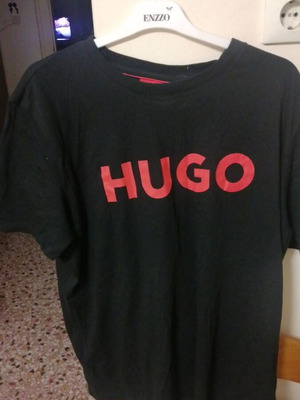 Hugo Boss T-shirt καινούργιο, μέγεθος XL, μαύρο και κόκκινο βαμβακερό