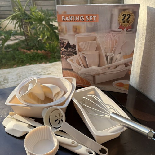 Baking Set 22 pcs beige or grey color, new