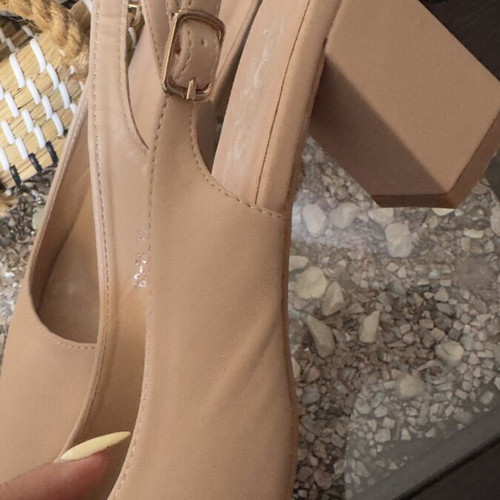 GoGo Shoes beige pointed slingback pumps size 38 like new, 7 cm heel