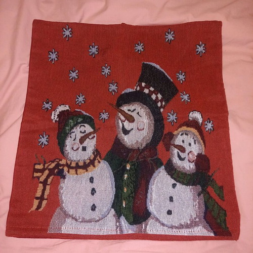 Christmas pillow covers like new, pack of 6